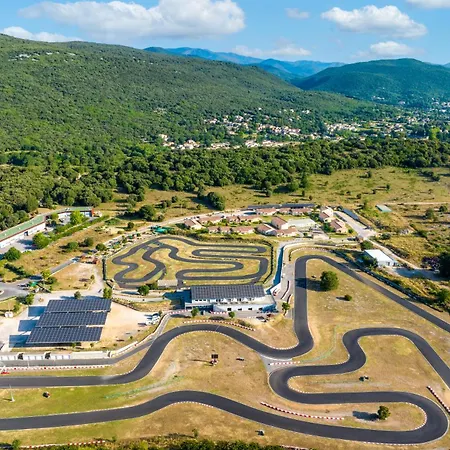 Park&suites Village Gorges De L'hérault-cévennes 3* Brissac