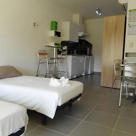 Park & Village Gorges De L'herault-cevennes Holiday park Brissac